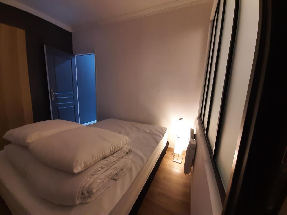 Appartement 2 Pieces, Proche Rer, Bus Et Chateau Rambouillet Dış mekan fotoğraf